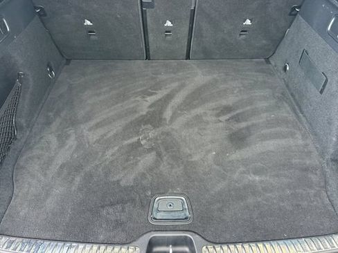Used 2024 Mercedes-Benz GLC 300 image 17