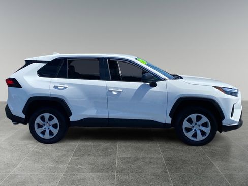 Used 2024 Toyota RAV4 LE AWD/4WD image 6