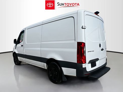 Used 2025 Mercedes-Benz Sprinter 2500 image 6