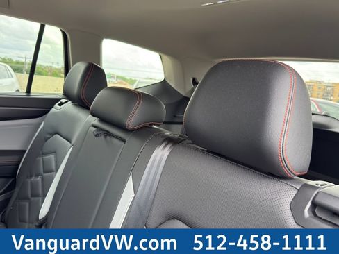 New 2025 Volkswagen Atlas Peak Edition SE AWD/4WD image 28