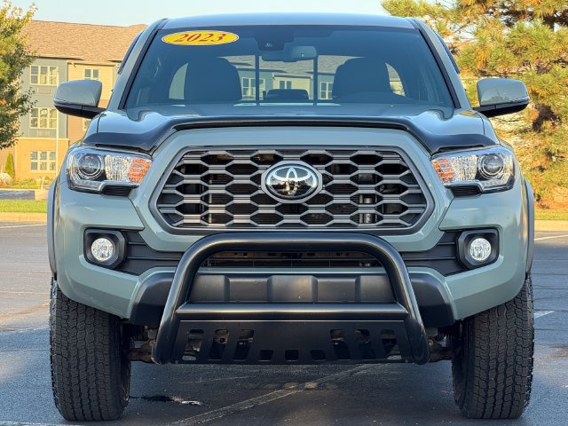 Certified 2023 Toyota Tacoma TRD Off-Road AWD/4WD image 9