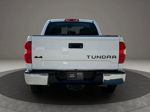 Used 2016 Toyota Tundra SR5 w/ SR5 Upgrade Package image 5