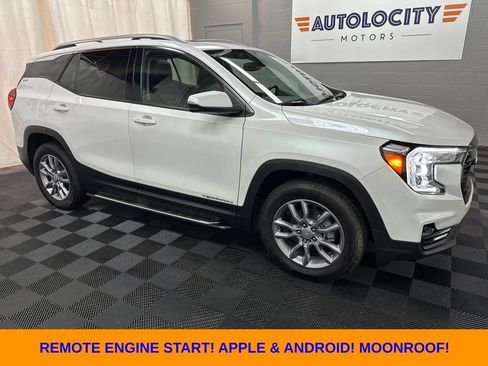 Used 2022 GMC Terrain SLT AWD/4WD image 1