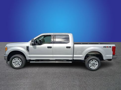 Used 2017 Ford F250 XLT AWD/4WD image 7