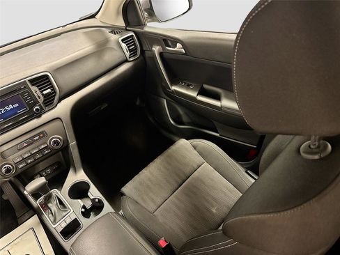 Used 2019 Kia Sportage LX image 21
