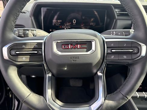 New 2026 GMC Terrain Elevation w/ Elevation Premium Package AWD/4WD image 22