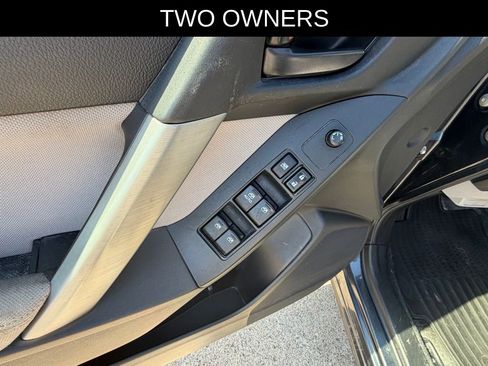 Used 2014 Subaru Forester 2.5i AWD/4WD image 7