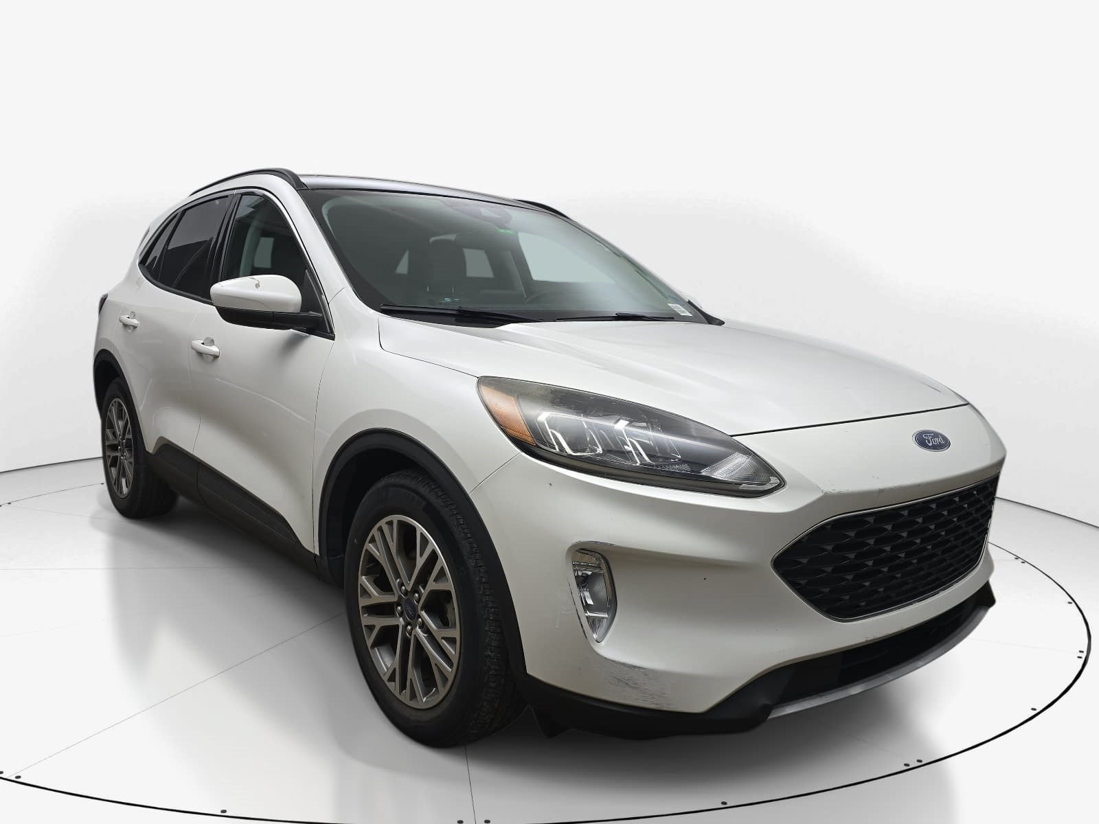 Used 2022 Ford Escape SEL w/ Technology Package FWD image 2