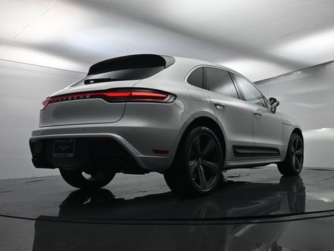 Used 2025 Porsche Macan S image 50