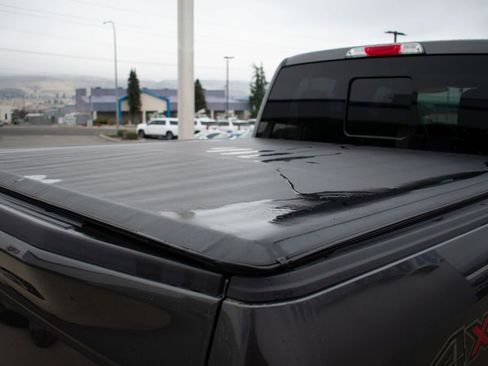 Used 2015 Ford F150 Lariat w/ Equipment Group 502A Luxury image 10