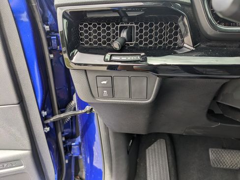 Used 2023 Honda CR-V EX-L image 31