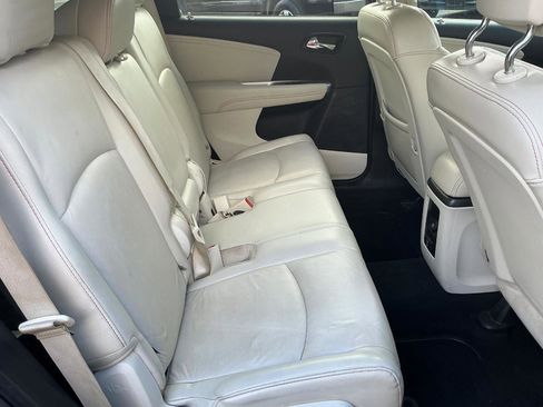 Used 2012 Dodge Journey R/T w/ Navigation & Sound Group I image 11