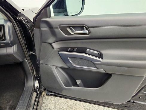 Used 2023 Nissan Pathfinder SL w/ SL Premium Package AWD/4WD image 26