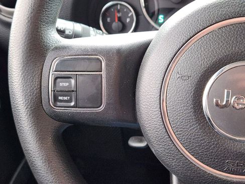 Used 2012 Jeep Wrangler Sport image 16