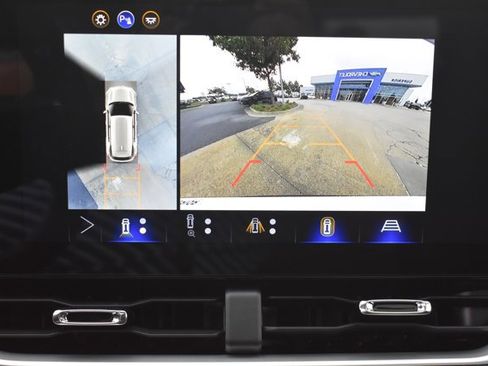 New 2026 Chevrolet Equinox LT w/ Safety and Technology Package FWD image 24