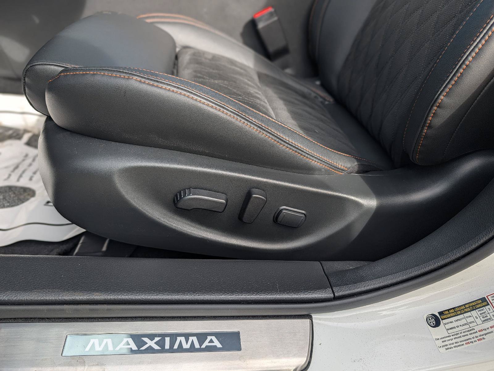 Used 2023 Nissan Maxima SR w/ Sport Mat Group FWD image 39