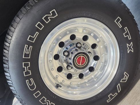 Used 1991 Ford Bronco AWD/4WD image 34