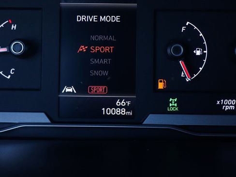 Used 2024 Hyundai Santa Cruz SE image 22