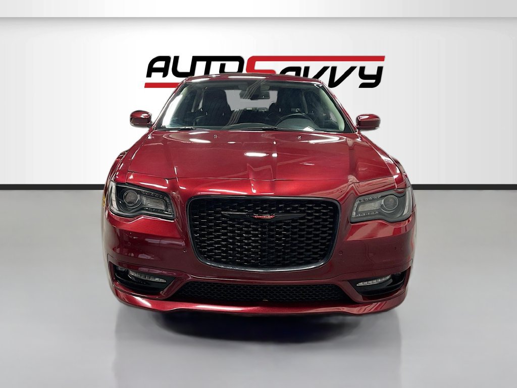 Used 2022 Chrysler 300 Touring L RWD image 2