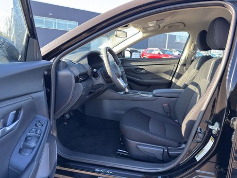New 2025 Nissan Sentra SV image 10