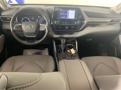 Used 2021 Toyota Highlander Limited AWD/4WD image 34