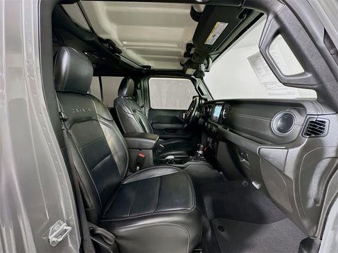 Used 2021 Jeep Wrangler Unlimited Sahara image 28