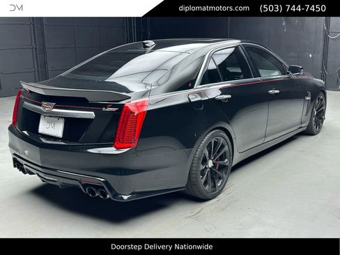 Used 2017 Cadillac CTS V w/ Luxury Package image 7