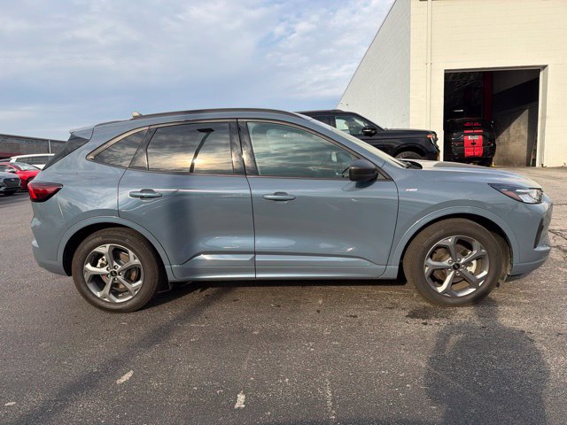 Used 2024 Ford Escape ST-Line w/ Tech Pack #1 FWD image 12