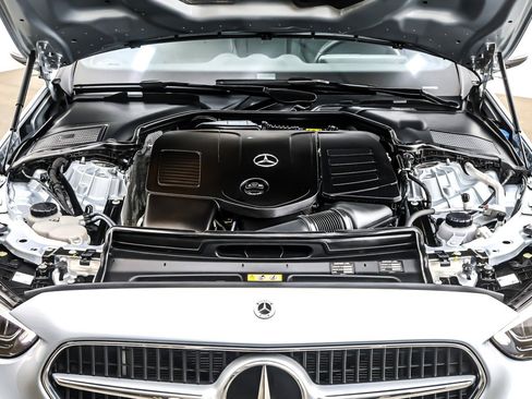 Used 2022 Mercedes-Benz C 300 Sedan image 12