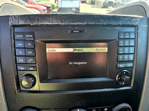 Used 2016 Mercedes-Benz Sprinter 2500 image 17