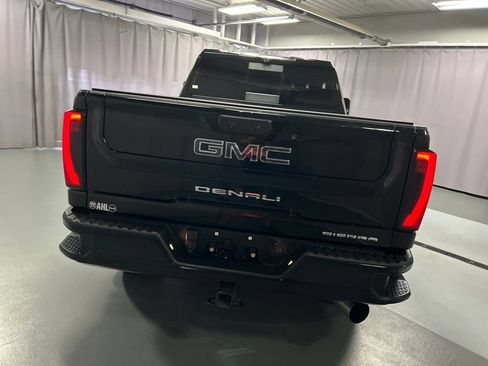 Used 2024 GMC Sierra 2500 Denali Ultimate AWD/4WD image 6