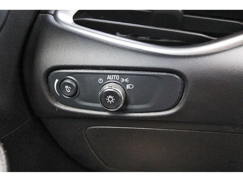 Used 2025 Chevrolet Malibu LT FWD image 22