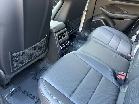 New 2025 Porsche Macan Electric image 14