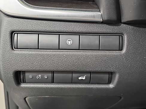 Used 2021 Nissan Rogue SL AWD/4WD image 28