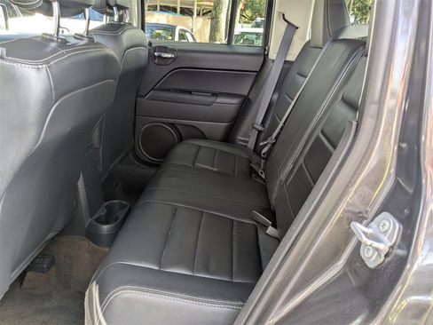 Used 2016 Jeep Patriot High Altitude image 3