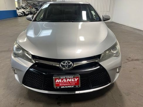Used 2017 Toyota Camry SE FWD image 8