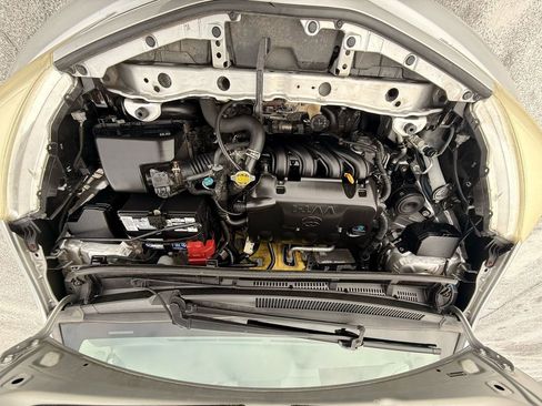 Used 2012 Toyota Yaris LE image 28