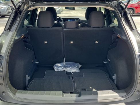 Certified 2025 Nissan Kicks SV FWD image 6