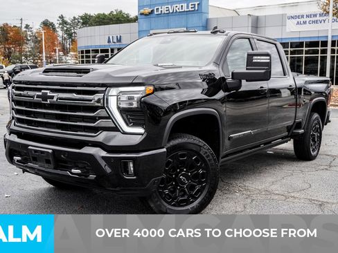 Used 2024 Chevrolet Silverado 3500 High Country image 3