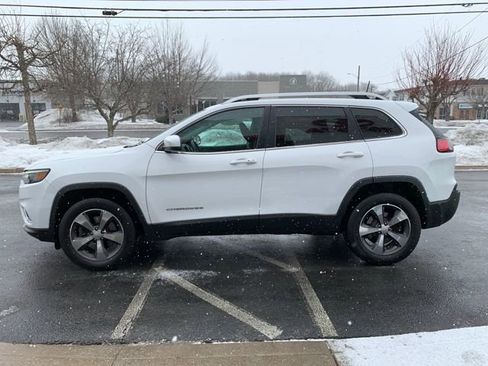 Used 2019 Jeep Cherokee Limited image 6