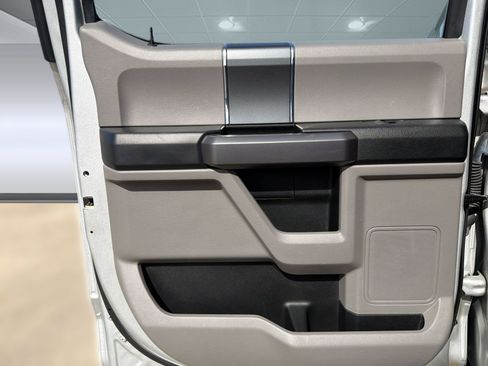Used 2019 Ford F150 XLT w/ Equipment Group 301A Mid RWD image 19