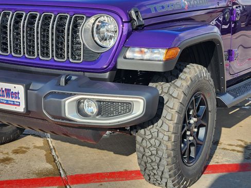 New 2026 Jeep Gladiator Sport image 9
