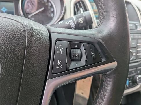 Used 2016 Buick Verano w/ Comfort Package FWD image 14