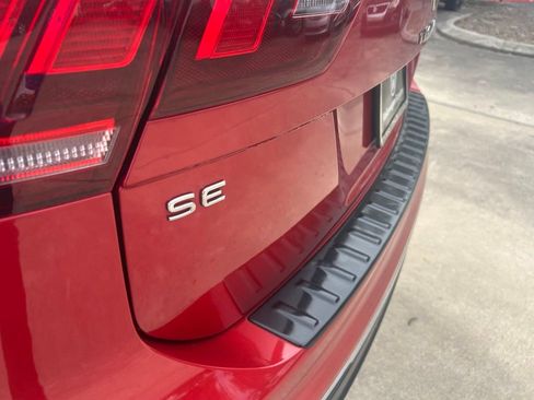 Certified 2023 Volkswagen Tiguan SE w/ Panoramic Sunroof Package image 31