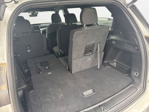 Used 2025 Jeep Grand Cherokee L Laredo w/ Luxury Tech Group I RWD image 23