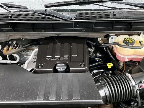 Used 2023 GMC Sierra 1500 Elevation image 32