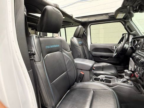 Used 2022 Jeep Wrangler Unlimited Rubicon 4xe w/ Steel Bumper Group image 34