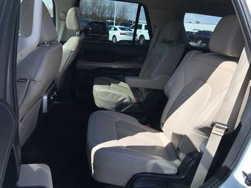 Used 2024 Ford Expedition Limited AWD/4WD image 19