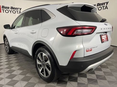 Used 2025 Ford Escape Platinum image 24