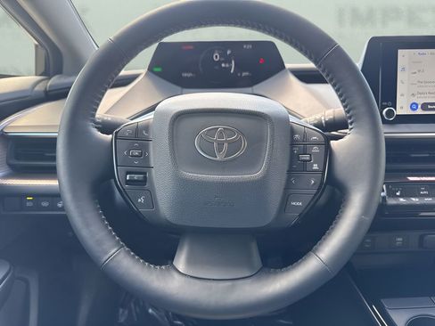 Used 2025 Toyota Prius XLE image 13